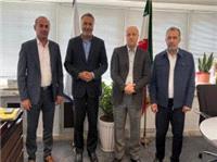 ديدار معاون توسعه مديريت و منابع وزارت ورزش و جوانان با دو تن از نمايندگان مجلس