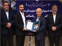 سيد حسن احمدي به عنوان شهردار مرکز استان معارفه شد