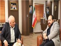 ديدار صميمانه استاندار مازندران با فرزند شهيد فخري‌ زاده