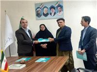 در راستاي حمايت از روستاييان، عشاير و کشاورزان تفاهمنامه امضا شد