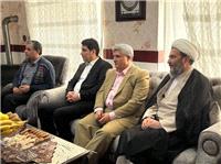 ديدار استاندار با خانواده شهيد جهانبخش زنديه در بيجار