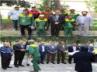 تجليل از کارگران فضاي سبز خرم‌آباد
