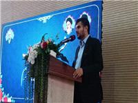 معلمان، منشأ اصلي هويت بخشي به نوجوانان هستند