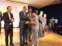 هنر، چراغ راه حال و آينده جامعه است