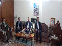 تجليل استاندار خراسان رضوي از مادر سه شهيد دفاع مقدس در نيشابور