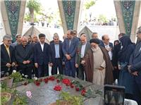 گلباران مقبره حکيم عمر خيام نيشابوري