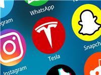 سهم "تسلا" يهوي بأکثر من 15%