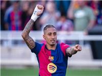 الهلال السعودي يغري رافينيا قائد برشلونه بعرض جديد