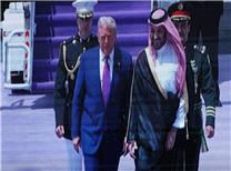 ترامپ در بدو ورود به عربستان سنت شکنی کرد