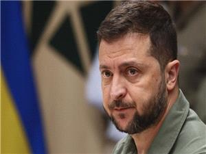 زلنسکی:آمریکا نمی خواهد حمایت کند حداقل بیطرف باشد