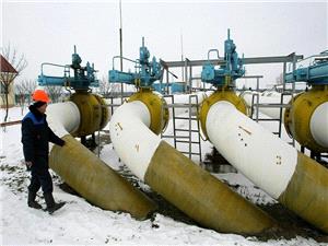 یک روزنامه نگار اروپایی استقلال اروپا از روسیه را زیر سوال برد