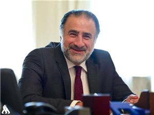 مشاور روابط خارجی عراق: صادرات نفت عراق مشمول تعرفه های آمریکا نیست