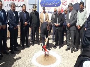 آغاز عمليات اجرايي مجتمع گلخانه‌اي مدرن 3.6 هکتاري در شهرستان هريس