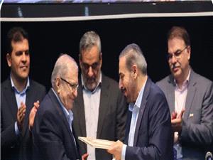 امضاي پالايشگاه آبادان پاي 2 تفاهمنامه توليد بار اول