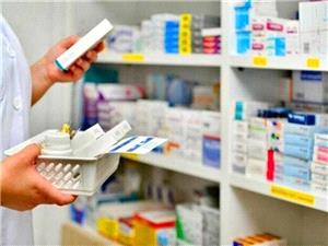 سوء‌مدیریت در حوزه دارو مشهود است/ دولت باید مسئولیت جبران افزایش قیمت را بپذیرد