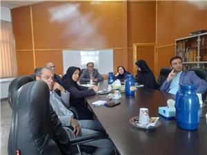 به منظور بررسي فعاليت‌ها و عملکرد مرکز رشد دانشگاه مازندران و پرديس مشترک علم و فناوري دانشگاه و پارک استان انجام شد