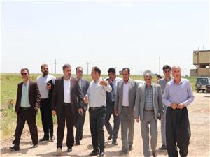 فرماندار کرمانشاه از روستاي چقاخزان بخش کوزران بازديد کرد .