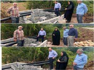 بازديد از لوله گذاري خط انتقال آب چاه به حوضچه روستاي پرچينک قائم شهر