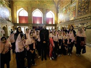تفاهم‌نامه توسعه گردشگري دانش‌آموزي منعقد مي‌گردد