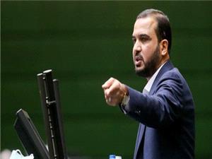 قطع برق در استان‌هاي جنوبي مانند خوزستان، بوشهر و بندر عباس با سوء مديريت وزارت نيرو شکل گرفته است