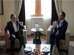 دیدار عراقچی با نخست‌وزیر و وزیر خارجه قطر در مسکو + عکس