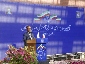 در شيراز پزشکان متخصصي داريم که مايه فخر کشور هستند