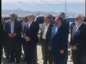 بازديد استاندار فارس و رئيس سازمان برنامه و بودجه کشور از پروژه راه آهن