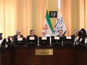 اقناع اغلب نمايندگان سوال‌کننده از پاسخ‌هاي وزير بهداشت/ پرونده فوت 70 بيمار دياليزي در قوه قضاييه در حال بررسي است/ پيگيري کميسيون براي تسريع در روند پرونده