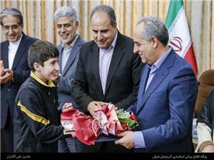تجليل استاندار آذربايجان شرقي از قهرمانان مسابقات المپيک دانش آموزي