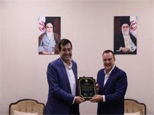 استفان فوکس: دختران ایران در موی تای جلوتر از پسران هستند