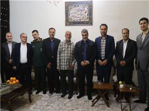 ديدار استاندار سمنان با خانواده معزز جانباز 70 درصد يعقوب علي کنده چي