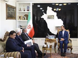 اهداي لوح تقدير به استاندار فارس از سوي سازمان بهزيستي کشور