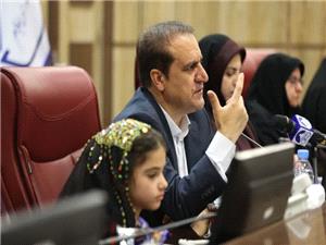دختران و زنان، کانون خانواده و پرورش‌دهندگان نسل‌هاي پرافتخار آينده هستند