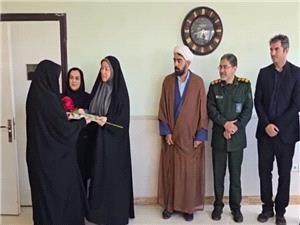 ديدار با خانواده شهيد مدافع سلامت در پلدشت