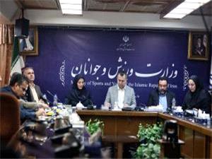 ملاک موفقيت «سرباز ماهر» اشتغال و بيمه است، نه صرف برگزاري دوره / راه‌اندازي «شبکه مديران جوان» در دستور کار معاونت امور  جوانان  / خط‌کشي سياسي در انتصابات نداريم؛ توانمندي مديران معيار است