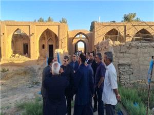 بازديد استاندار سمنان از کاروانسراي اميريه
