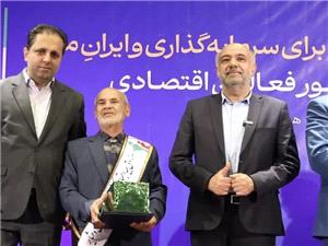 بازديد وزير کار از طرح‌هاي اقتصادي و عمراني شهرستان کبودراهنگ
