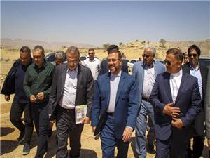 آغاز عمليات اجرايي ساخت نيروگاه خورشيدي فيروزآباد با ظرفيت 50 مگاوات