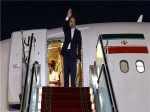 قاليباف دقايقي قبل وارد فرودگاه بين‌المللي آبادان شد