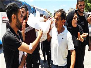 ده‌ها فلسطینی به هنگام دریافت کمک در محور نتساریم قربانی شده‌اند