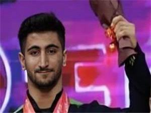 علي عالي پور قهرمان وزنه‌برداري آسيا: دست در دست هم اسرائيل را شکست مي‌دهيم
