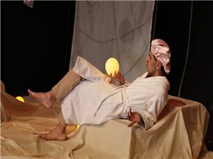 "بالسابع" جنين يتفاعل قبل أن يرى النور