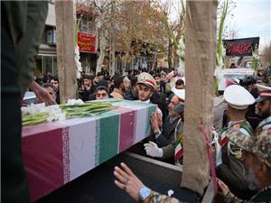تشييع پنج شهيد حمله موشکي اسراييل در بروجرد و اشترينان