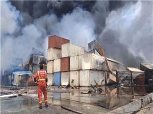دبلوماسيون اجانب يقدمون تعازيهم لضحايا حادث بندر عباس