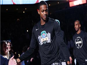 Fox ready for emotional Sacramento return, first game vs. Kings