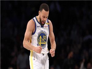 Steph reaches historic NBA career-scoring milestone vs. Pistons