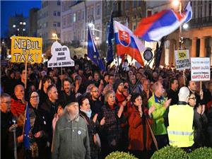 Thousands protest against Prime Minister Robert Fico in Slovakia