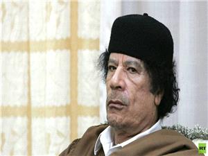 بالصور.. مصير جرافه القذافي "الأضخم في العالم"!