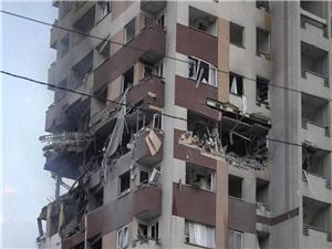 "تسنيم": مقتل 3 من العلماء النوويين الإيرانيين و3 من الحرس الثوري