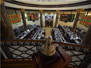 تراجع حاد فی البورصه المصریه وارتفاع ملحوظ فی أسعار الدولار والذهب